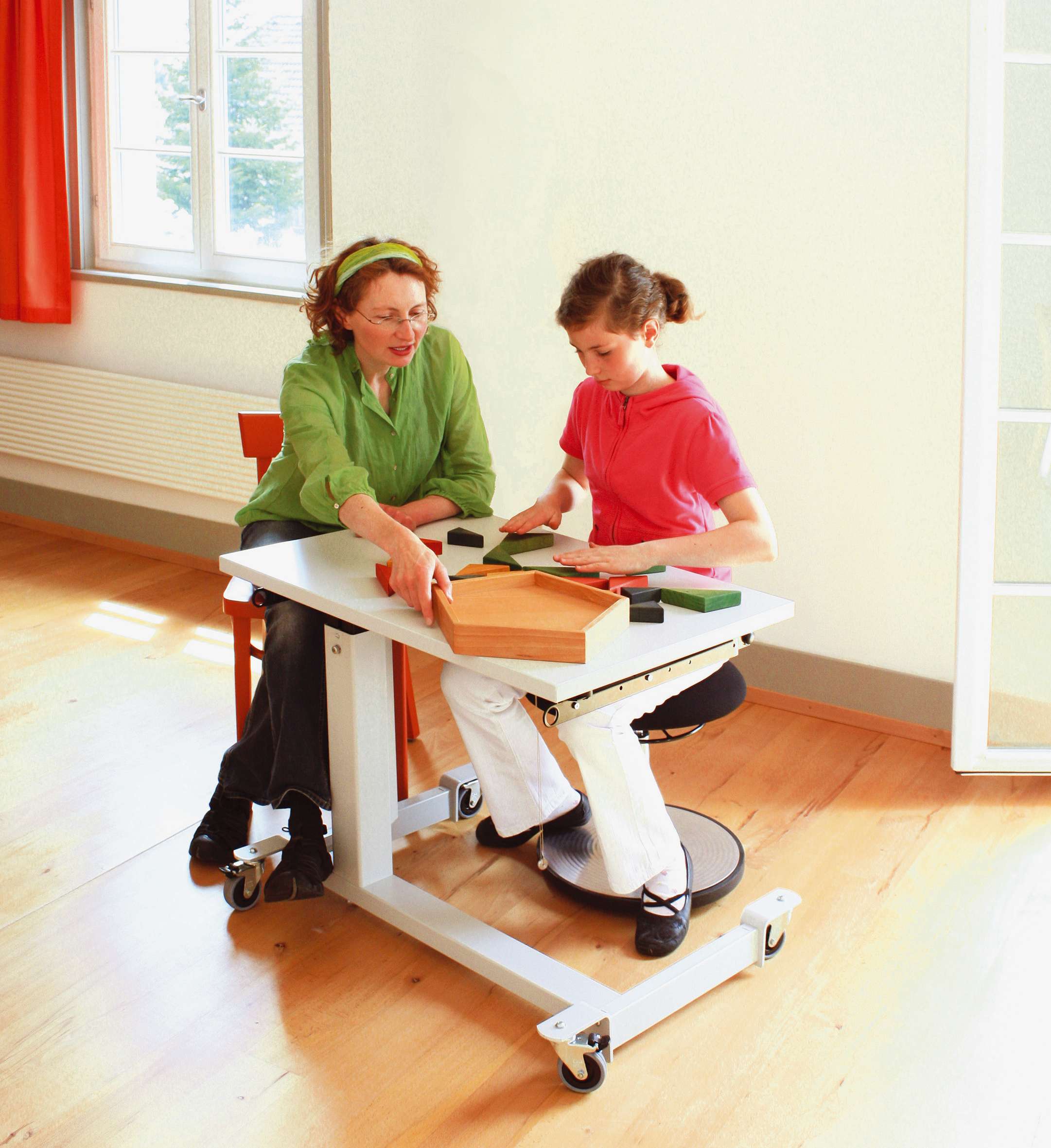 Möckel Therapietisch "ergo EP 2", Feststellbare Rollen, 80x60 cm Unkategorisiert online kaufen