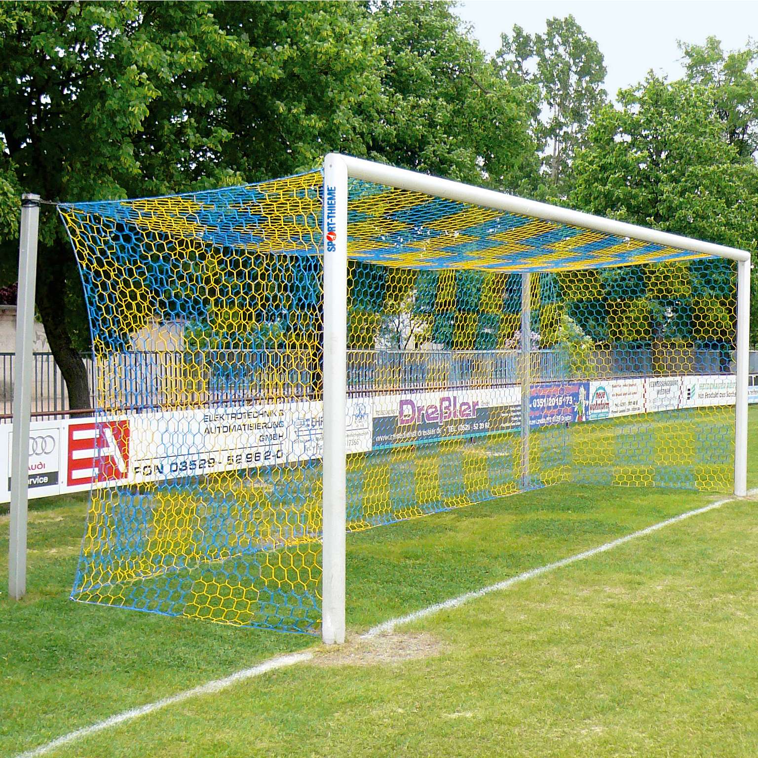 Sport-Thieme Großfeld-Fußballtor in Bodenhülsen stehend, mit freier Netzaufhängung, Alu, Weiß einbrennlackiert , Netzhalter Unkategorisiert online kaufen Sport-Thieme Großfeld-Fußballtor in Bodenhülsen stehend, mit freier Netzaufhängung, Alu, Weiß einbrennlackiert , Netzhalter Unkategorisiert online kaufen