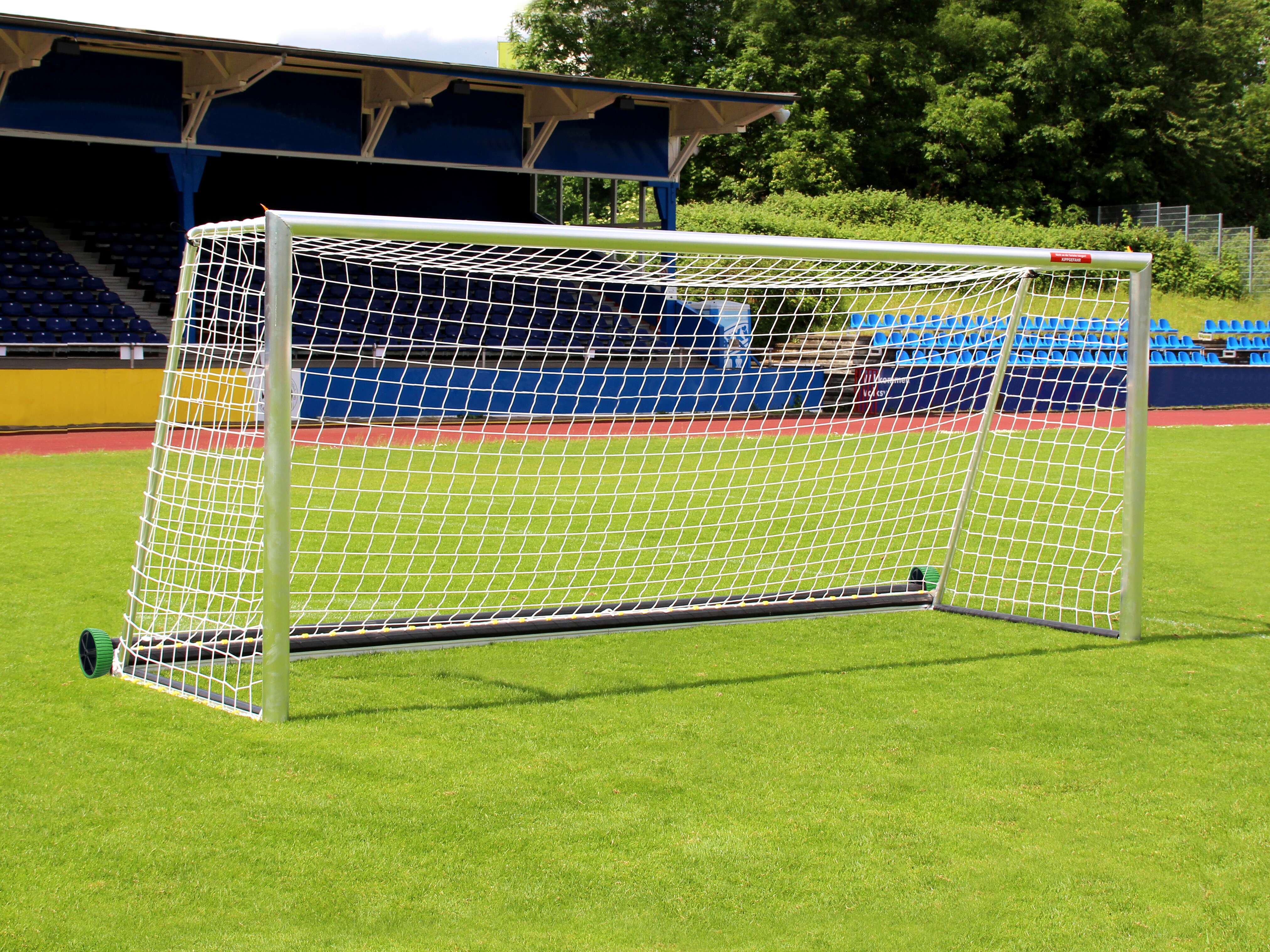 "Sport-Thieme Großfeld-Fußballtor ""Safety"", vollverschweißt mit PlayersProtect Bodenrahmen und Netzbefestigung SimplyFix" Unkategorisiert online kaufen